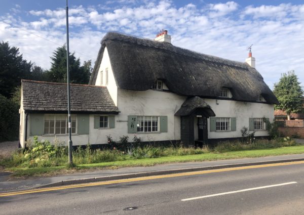 Thatched Cottage 6 Main street