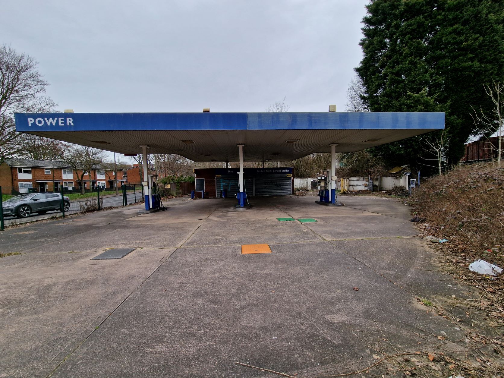 former-cradley-heath-service-station-for-sale-bond-wolfe